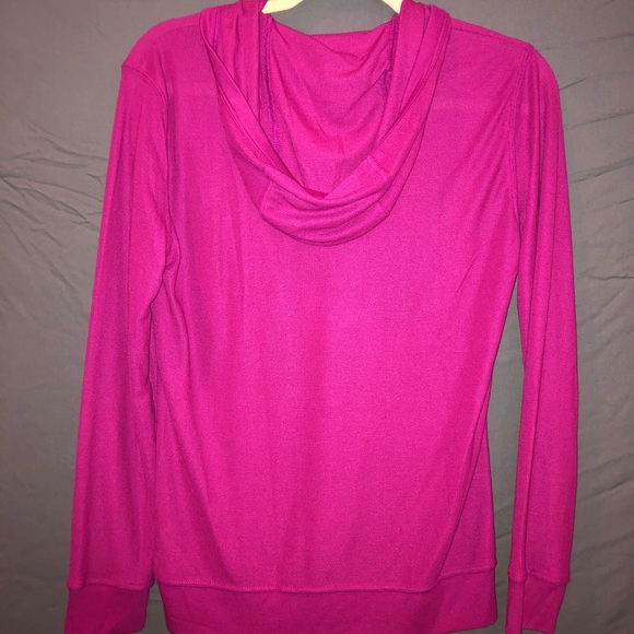Micheal Kors long sleeved top (tags on never worn) - Picture 2 of 6